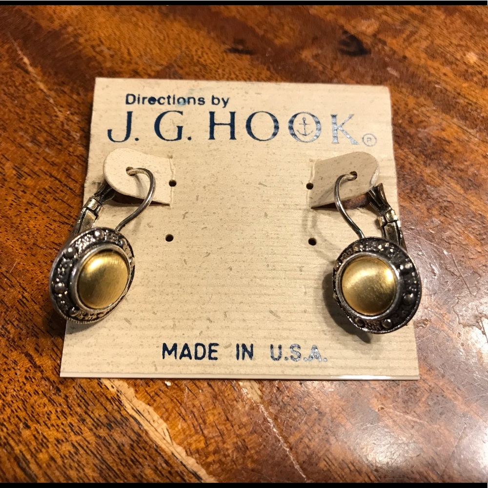 Vintage earrings made in USA new petite